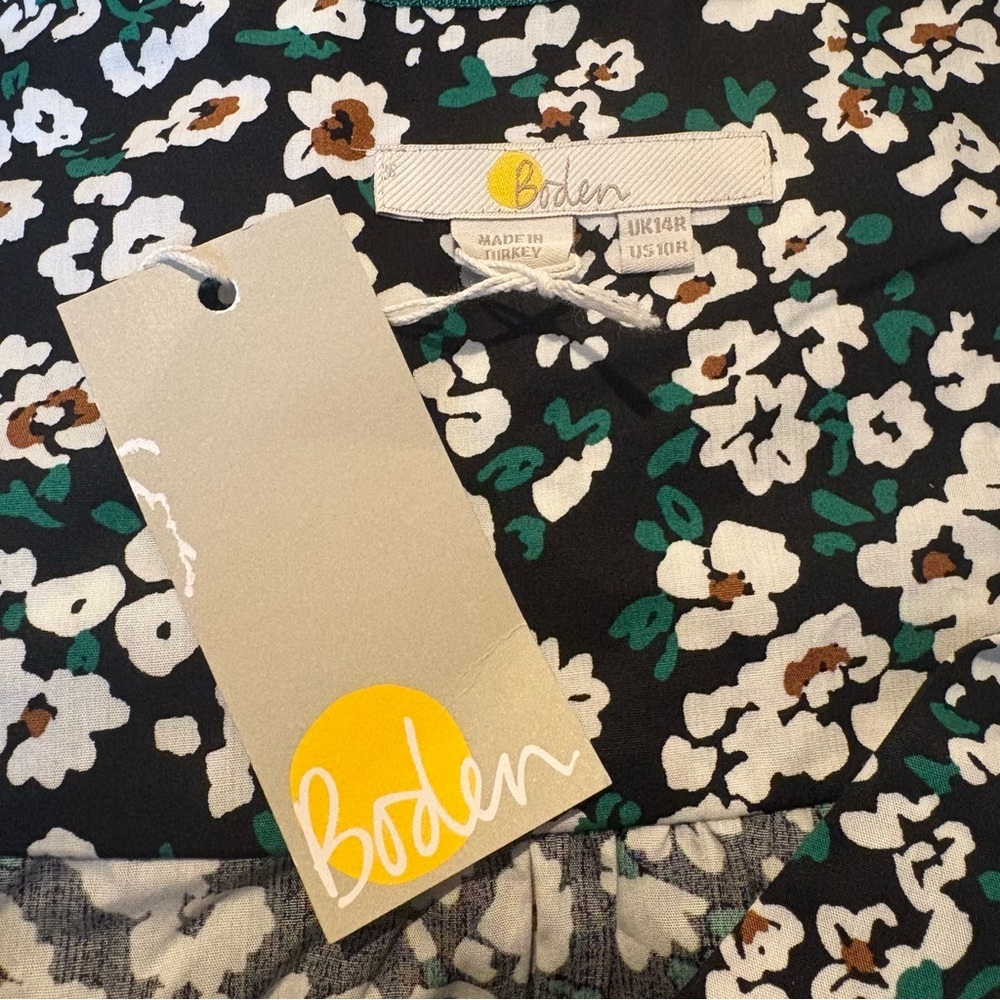 NWT~BODEN Black Green White Floral Ruffle Hem Puff Sleeve Garden Dress Size 10 - Picture 6 of 9
